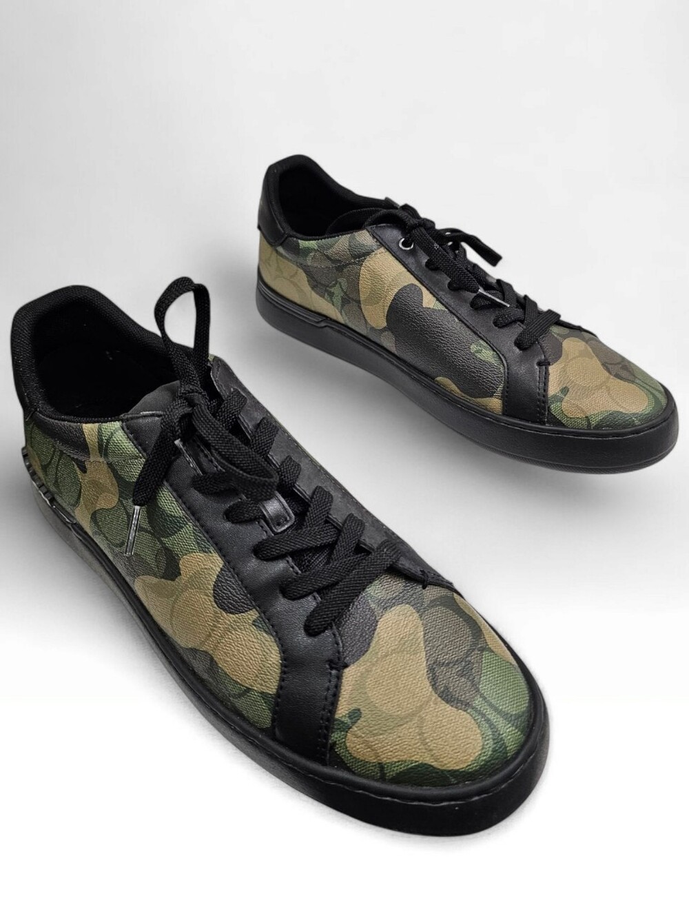COACH Men Clip Green Camouflage Signature Low Top Sneakers 10.5D